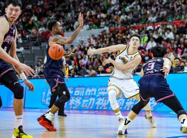 韩德君17+14辽宁险胜宁波原帅20分山西胜上海的简单介绍