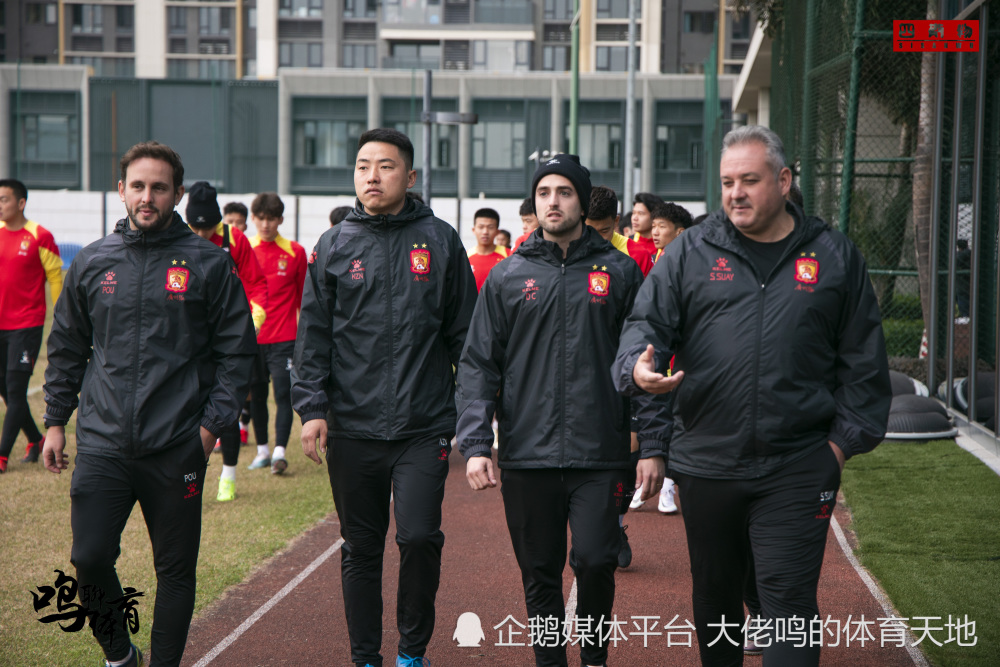 上海万达外援攻击实力强劲，引领球队跻身前列的简单介绍