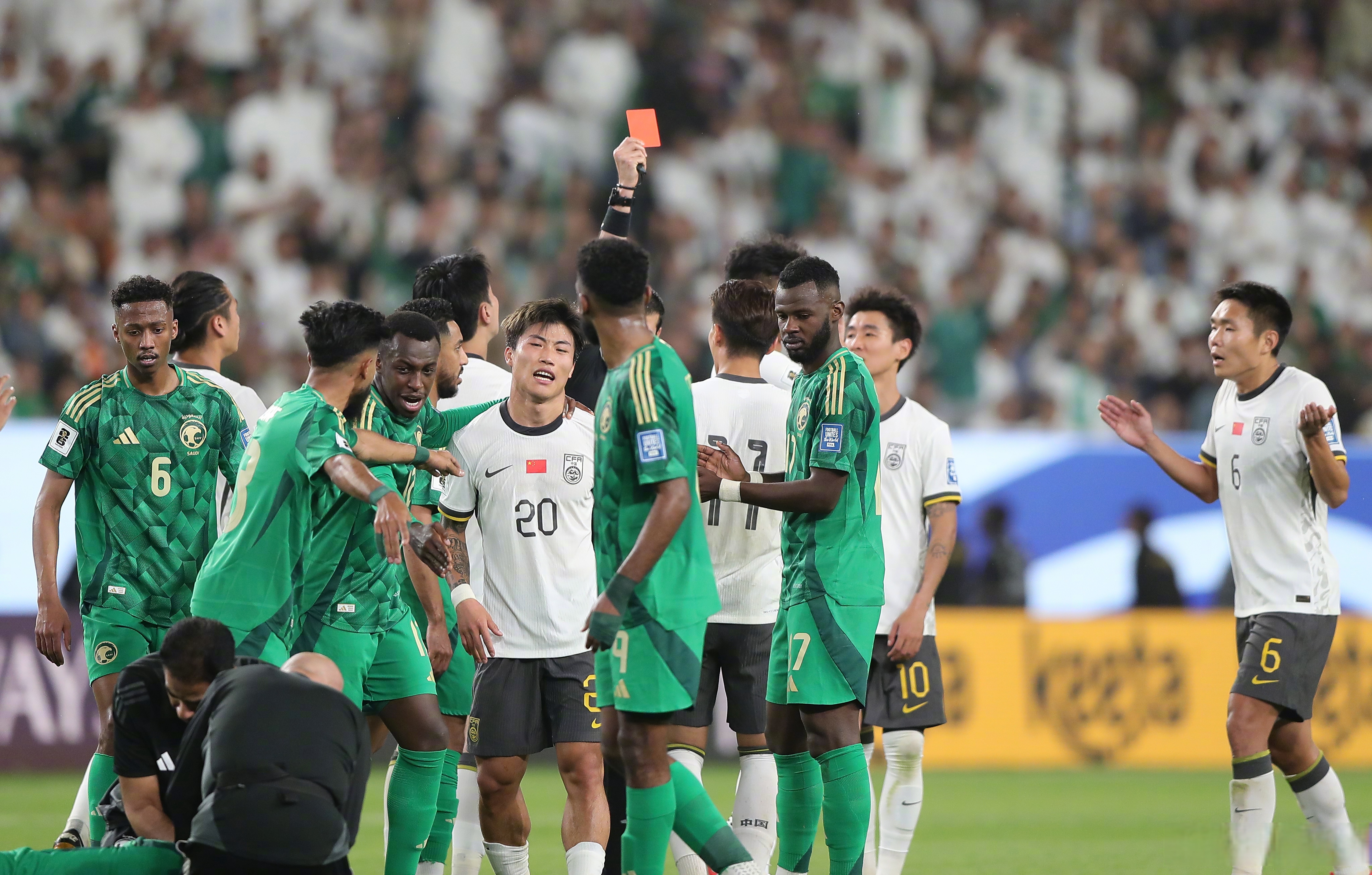 关于沙特电竞世界杯，中国队伍DFYG首战失利的信息
