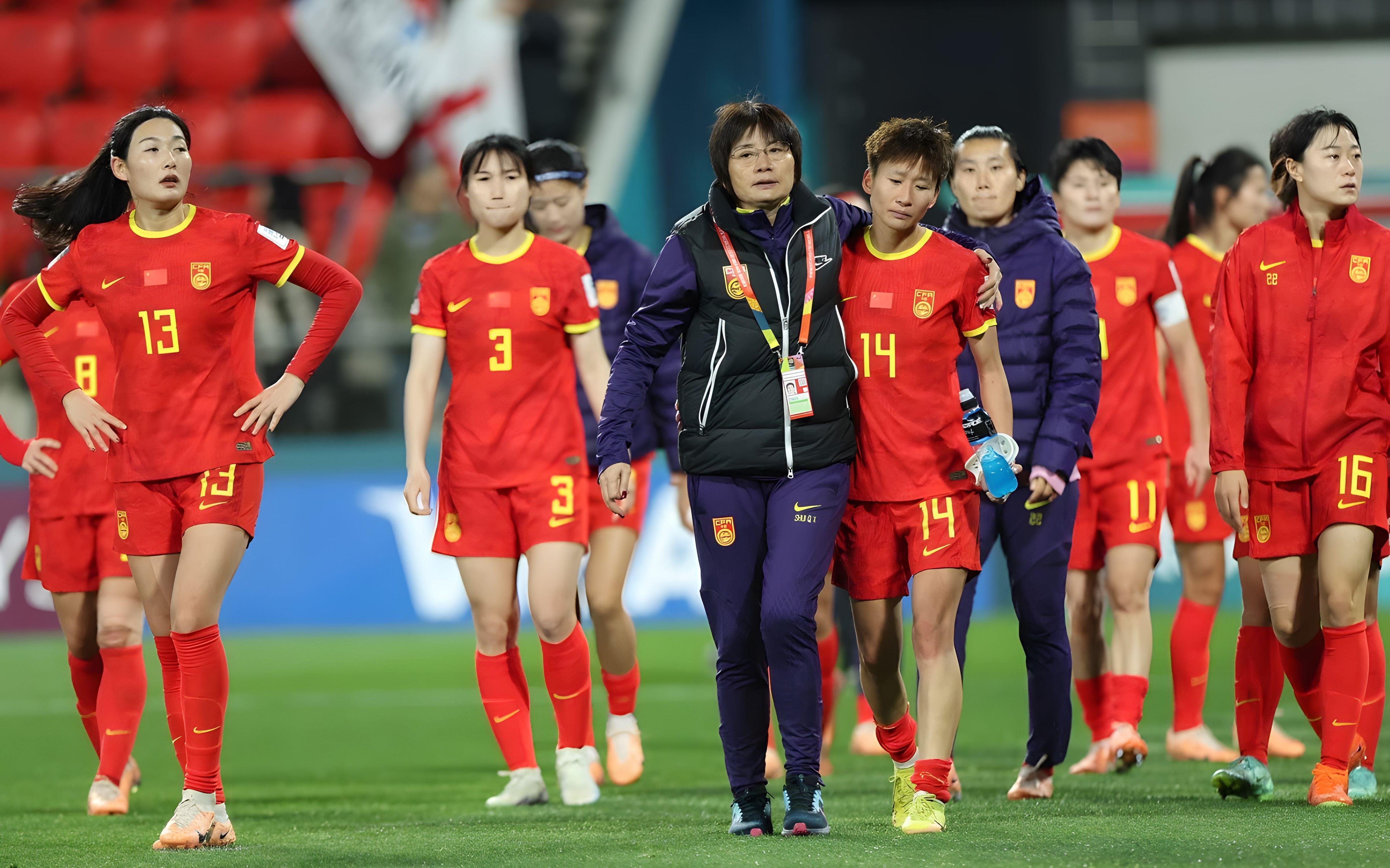 体育新闻:中国女足表现出色,赢得关注